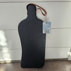 Croton Black Cutting Board with Leather Strap